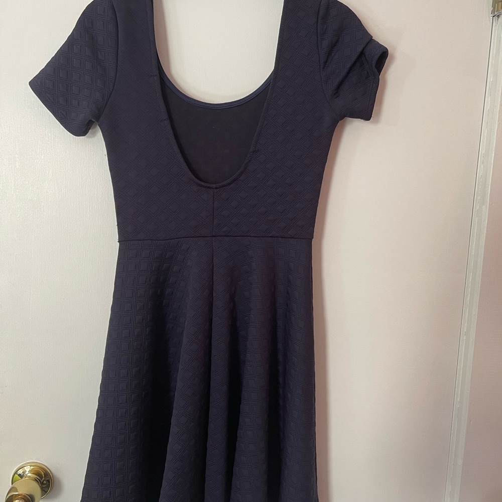 Dress - Picture 2 of 3